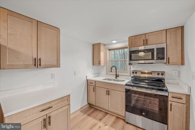 495 GETAWAY RD, Hedgesville, WV 25427