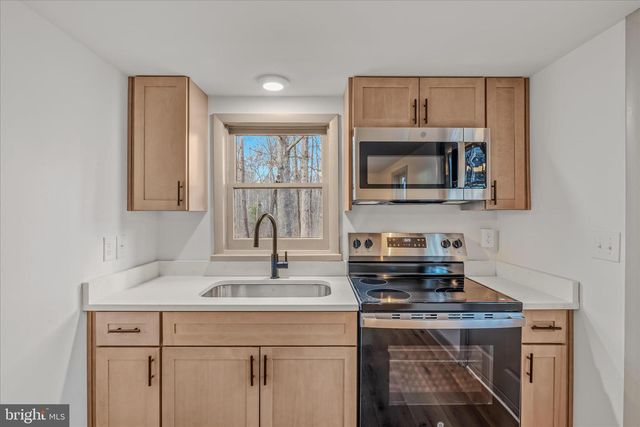 495 GETAWAY RD, Hedgesville, WV 25427