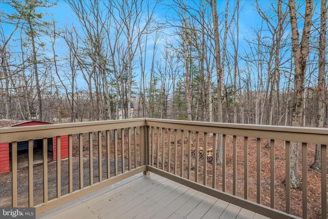 495 GETAWAY RD, Hedgesville, WV 25427