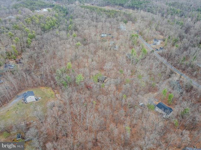 495 GETAWAY RD, Hedgesville, WV 25427