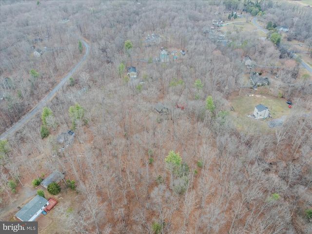 495 GETAWAY RD, Hedgesville, WV 25427