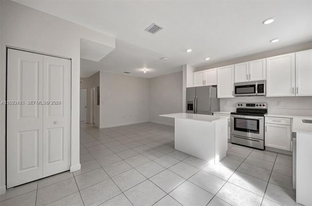 1857 SE 26th Ter, Homestead, FL 33035