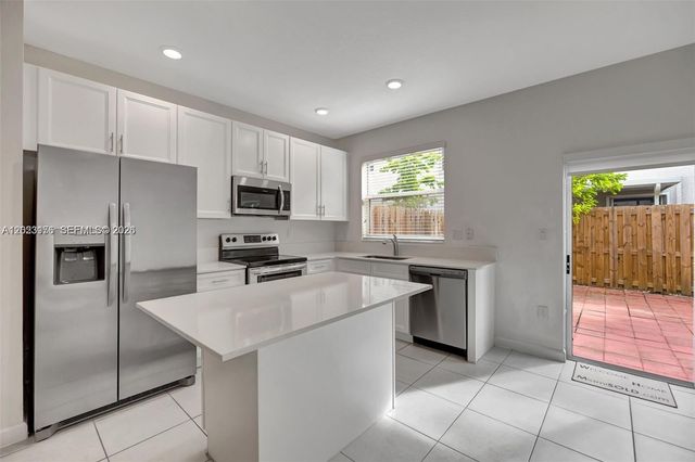 1857 SE 26th Ter, Homestead, FL 33035