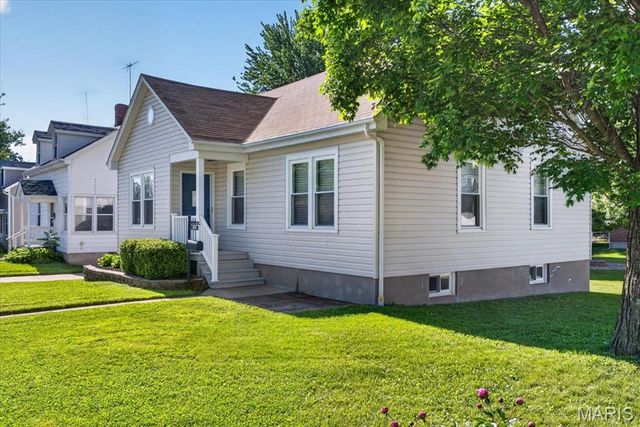 308 W W 8th Street Street, Washington, MO 63090