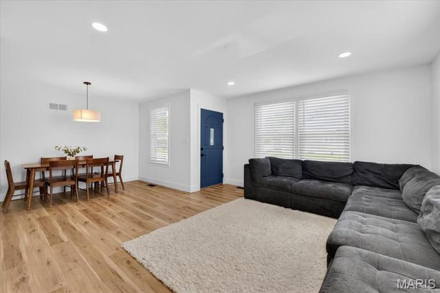 308 W W 8th Street Street, Washington, MO 63090