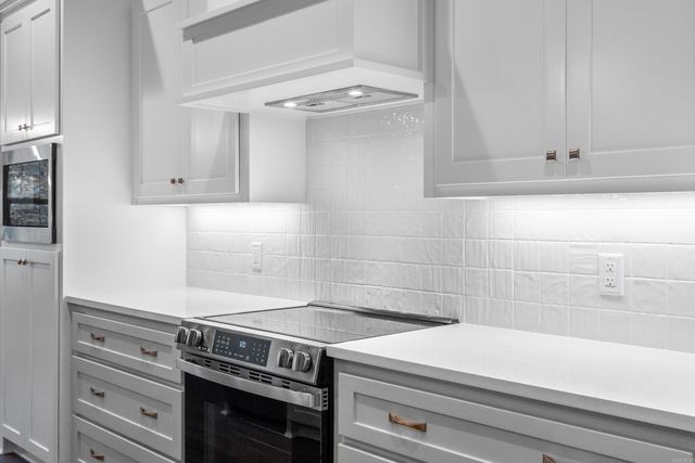 13 Villas Way, Hot Springs Village, AR 71909