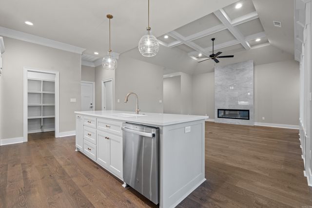 13 Villas Way, Hot Springs Village, AR 71909