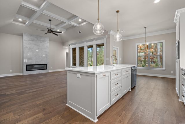 13 Villas Way, Hot Springs Village, AR 71909