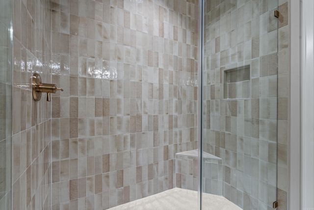 13 Villas Way, Hot Springs Village, AR 71909