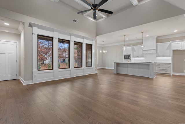 13 Villas Way, Hot Springs Village, AR 71909