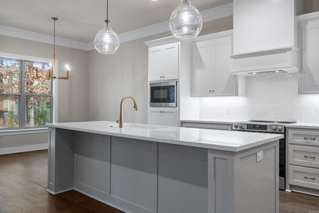 13 Villas Way, Hot Springs Village, AR 71909