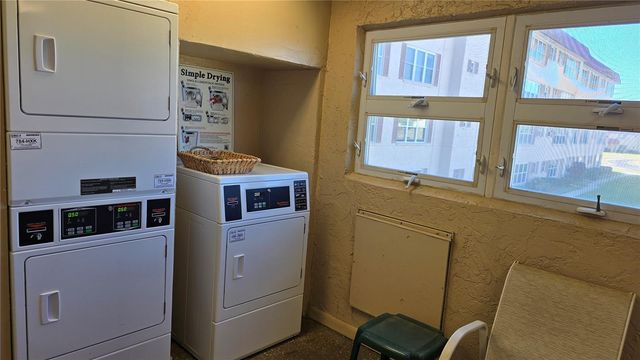 9950 62ND TERRACE N 319, St Petersburg, FL 33708