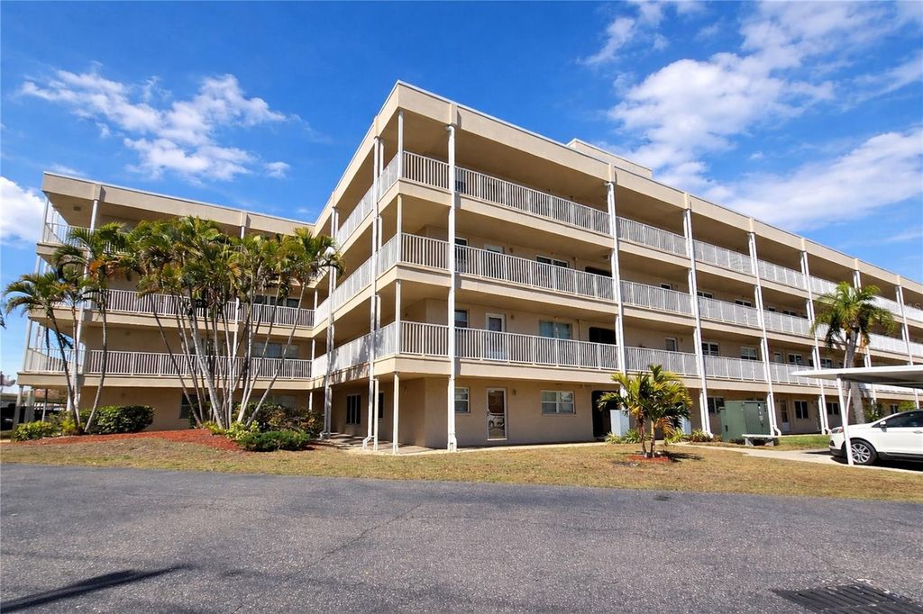 9950 62ND TERRACE N 319, St Petersburg, FL 33708