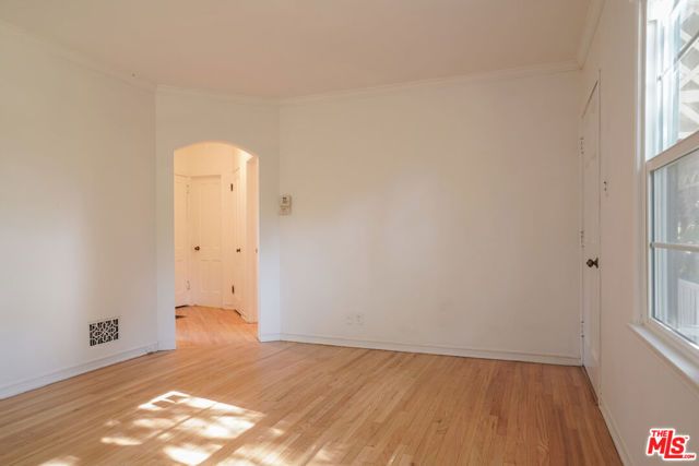 4164 Stansbury Avenue, Sherman Oaks, CA 91423