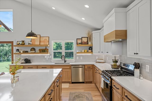 165 Vz County Road 1126, Fruitvale, TX 75127