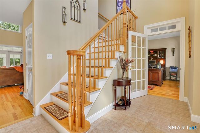 10 Isabell Drive, Madison, CT 06443