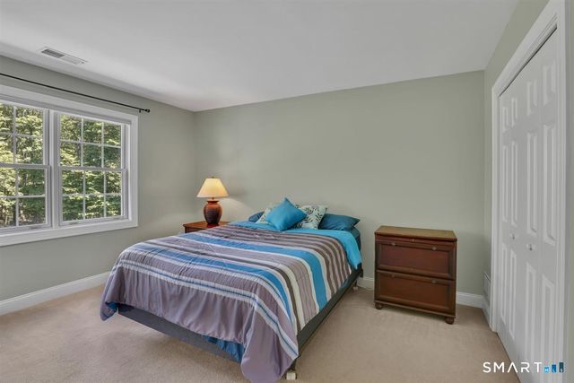 10 Isabell Drive, Madison, CT 06443