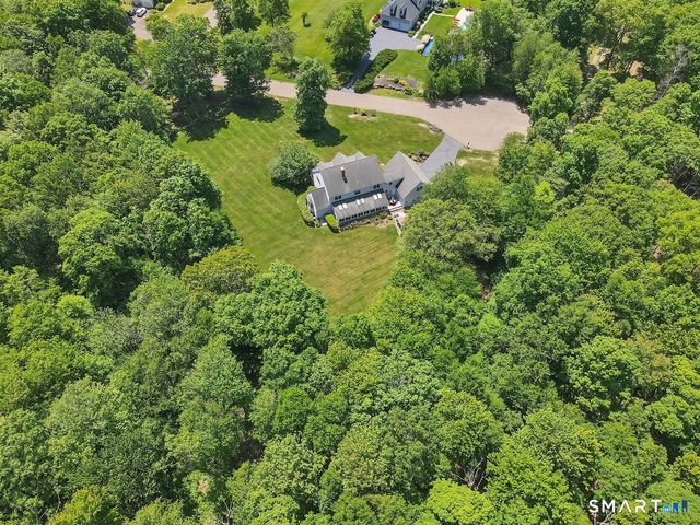10 Isabell Drive, Madison, CT 06443