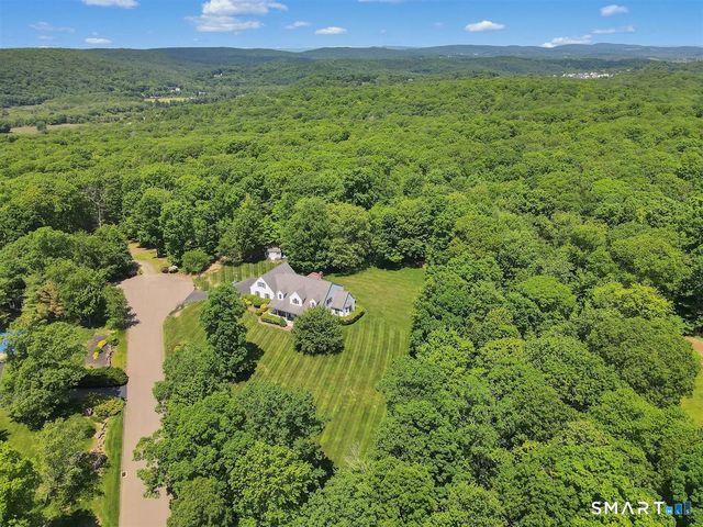 10 Isabell Drive, Madison, CT 06443