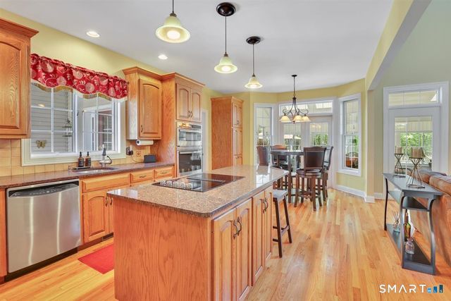 10 Isabell Drive, Madison, CT 06443