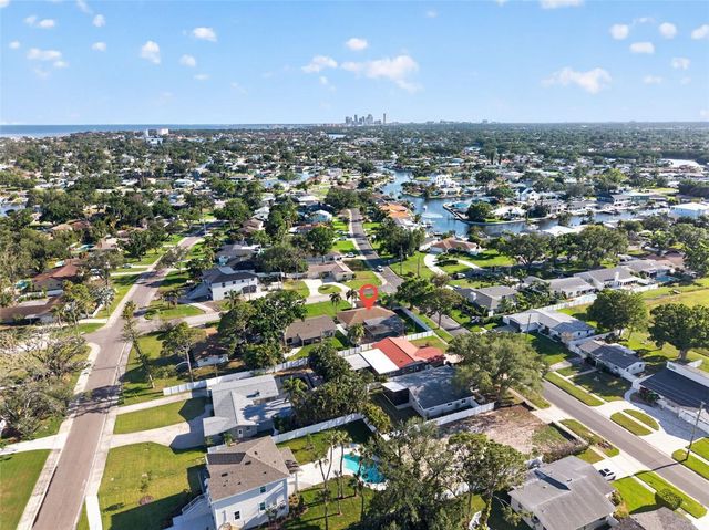 1501 N DAKOTA AVENUE NE, St Petersburg, FL 33703