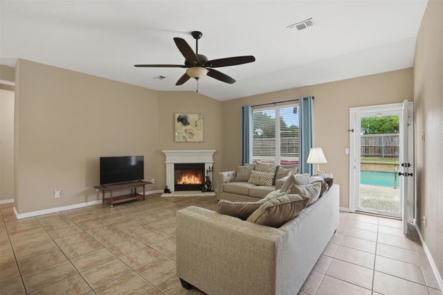 3209 Palos Verdes Drive, Corinth, TX 76210