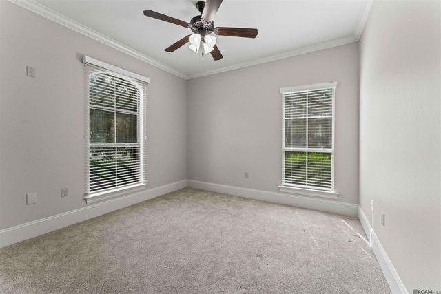 10034 Hagewood Ln, Baton Rouge, LA 70809