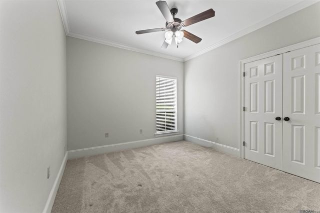 10034 Hagewood Ln, Baton Rouge, LA 70809