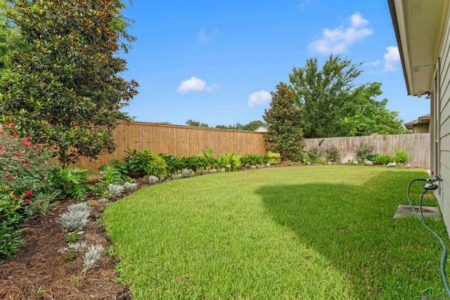 10034 Hagewood Ln, Baton Rouge, LA 70809