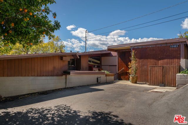 12421 Deerbrook Lane, Los Angeles, CA 90049
