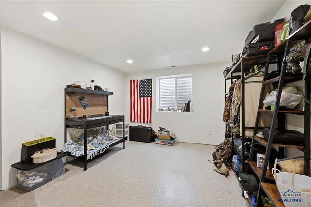 159 SKY RIDGE AVE, Spearfish, SD 57783