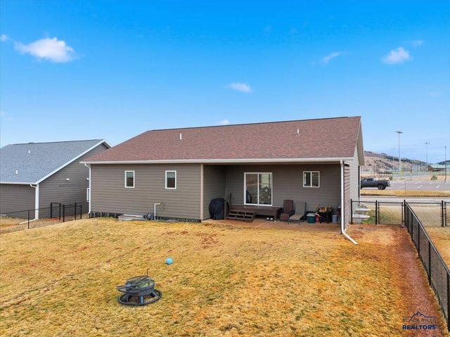 159 SKY RIDGE AVE, Spearfish, SD 57783