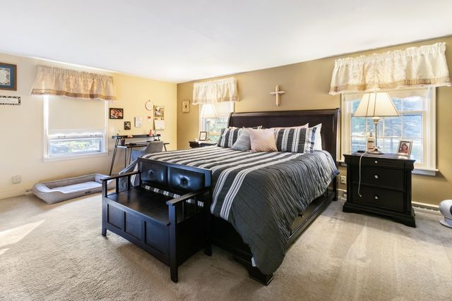 914 E Chamberlin Street, Dixon, IL 61021