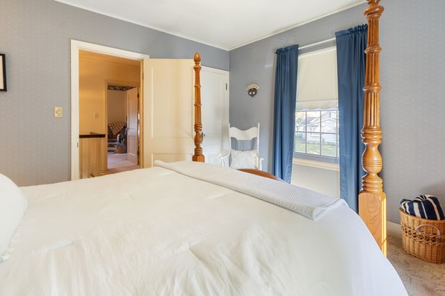 914 E Chamberlin Street, Dixon, IL 61021