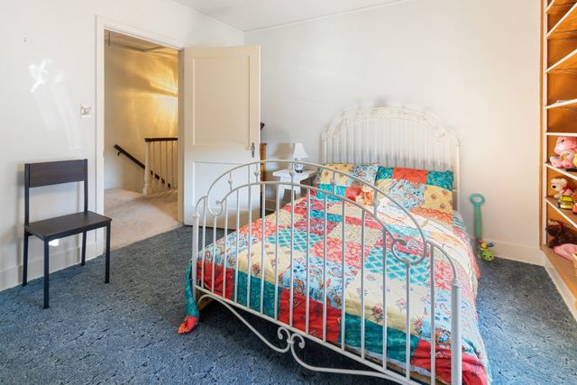 914 E Chamberlin Street, Dixon, IL 61021