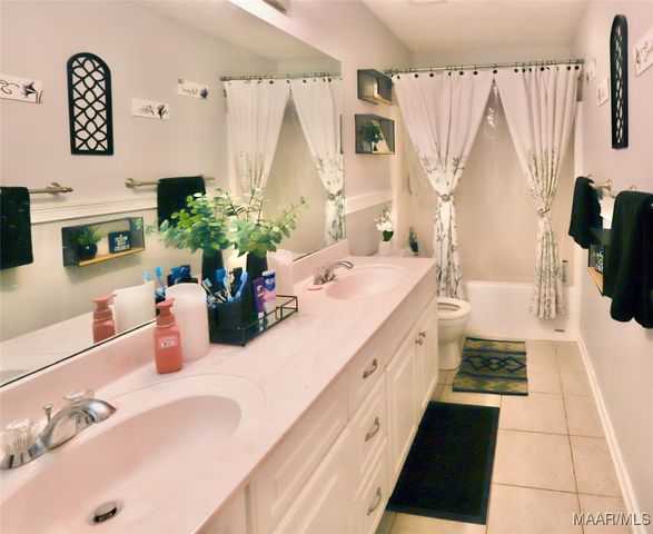 603 Castlebrook Drive, Prattville, AL 36066