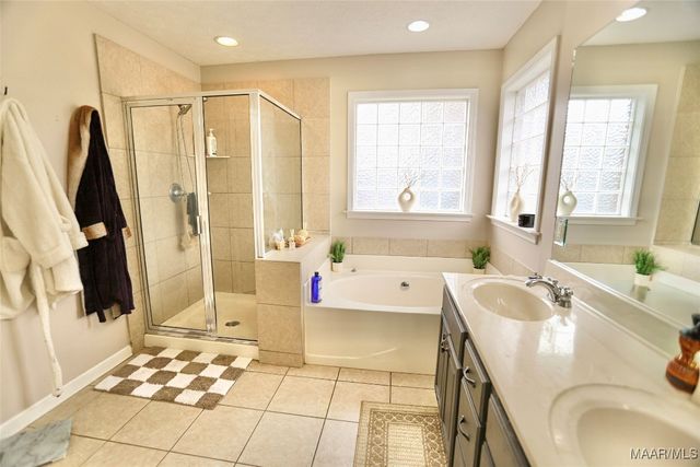 603 Castlebrook Drive, Prattville, AL 36066