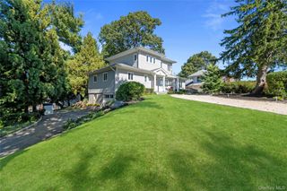646 The Concourse, Oyster Bay, NY 11771
