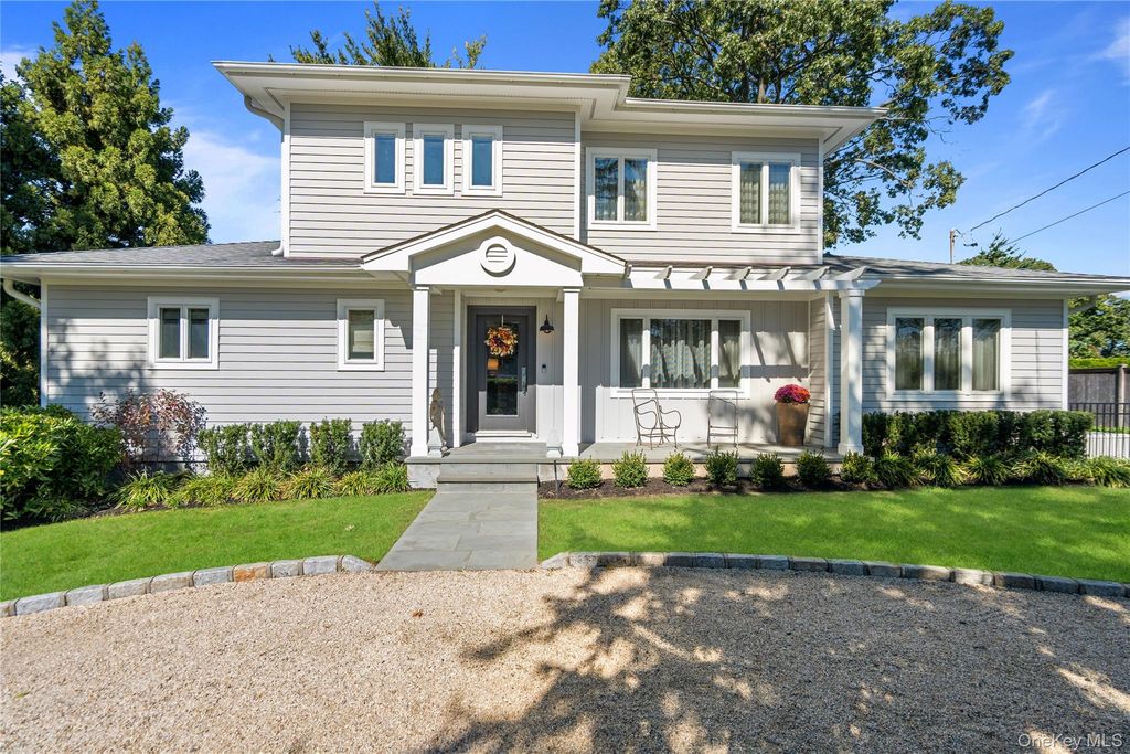 646 The Concourse, Oyster Bay, NY 11771 — photo 3