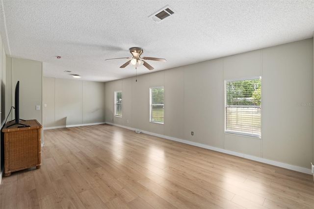 3511 S PALM AVENUE, Palatka, FL 32177