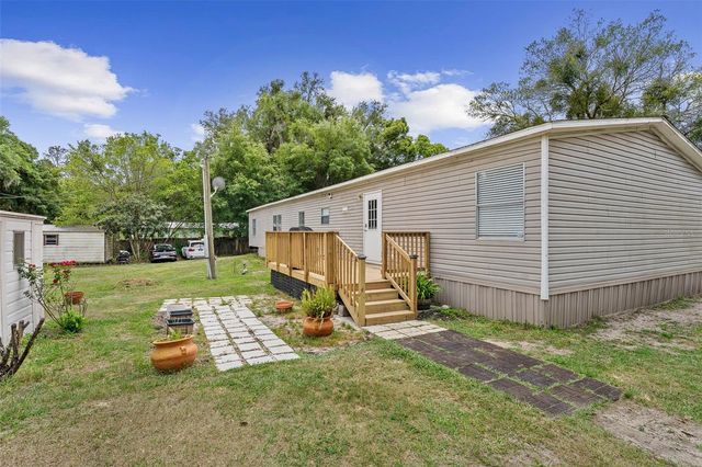 3511 S PALM AVENUE, Palatka, FL 32177