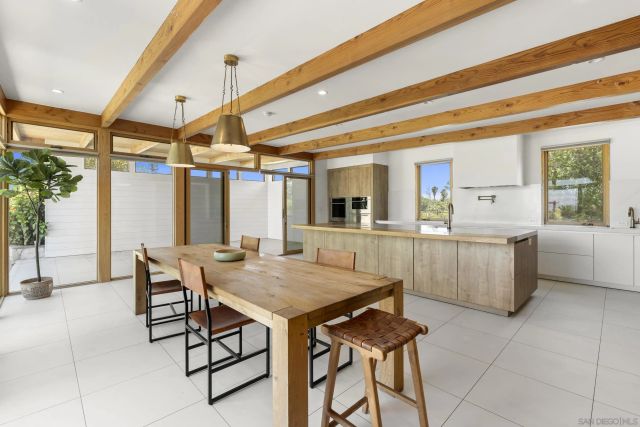 1226 Via Del Cerro, Vista, CA 92084