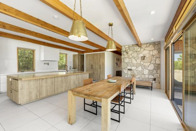 1226 Via Del Cerro, Vista, CA 92084