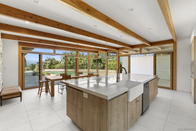 1226 Via Del Cerro, Vista, CA 92084