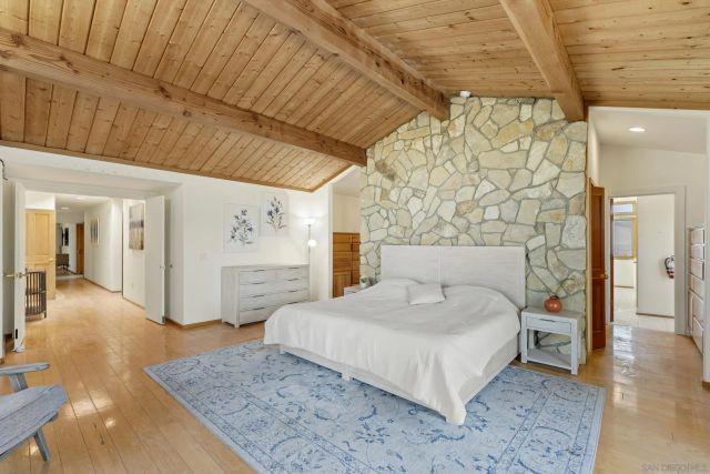 1226 Via Del Cerro, Vista, CA 92084