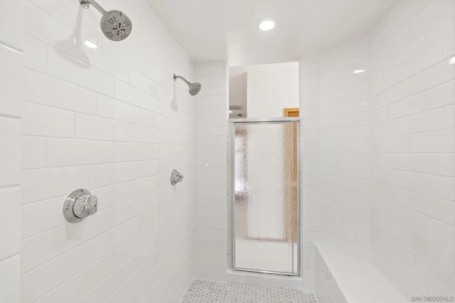 1226 Via Del Cerro, Vista, CA 92084