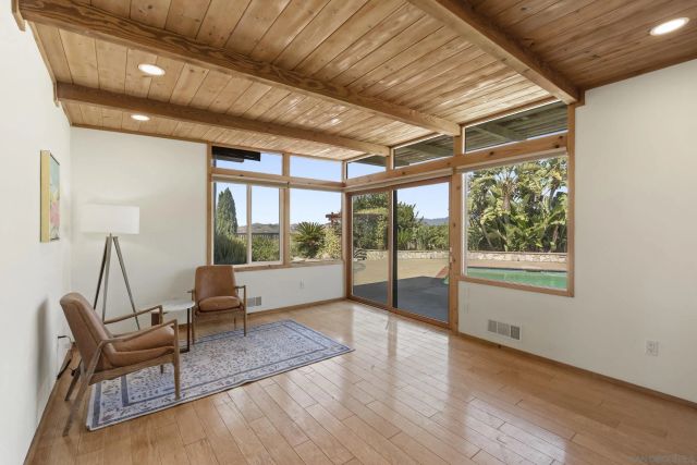 1226 Via Del Cerro, Vista, CA 92084