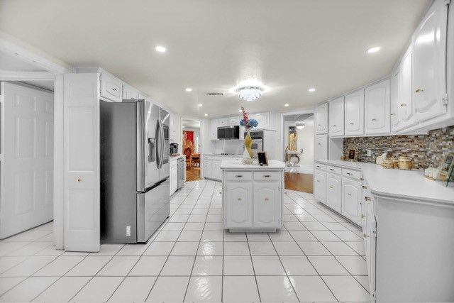 504 Cholla Court, Fort Worth, TX 76112