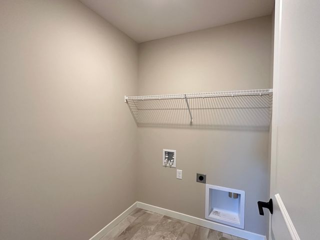 1664 Lund Way, Shakopee, MN 55379