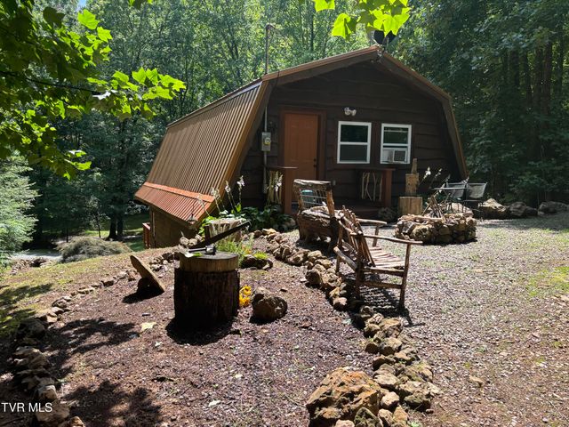 100 Gate Hollow Road, Mountain City, TN 37683